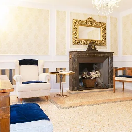 Alojamento de Acomodação e Pequeno-almoço Noctis 4*