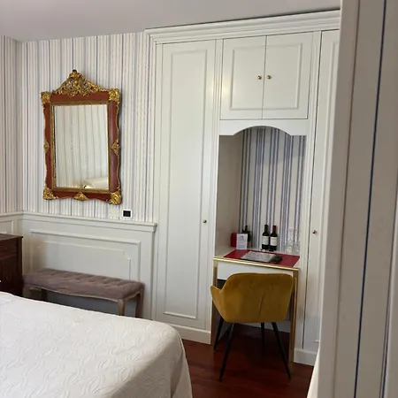 Noctis לינה וארוחת בוקר