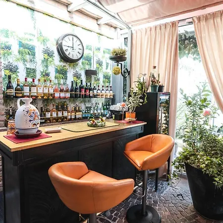 Noctis Bed & Breakfast