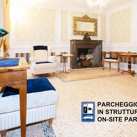 Noctis Oda ve Kahvaltı 4*