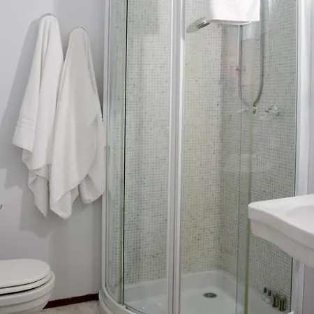 Noctis Oda ve Kahvaltı