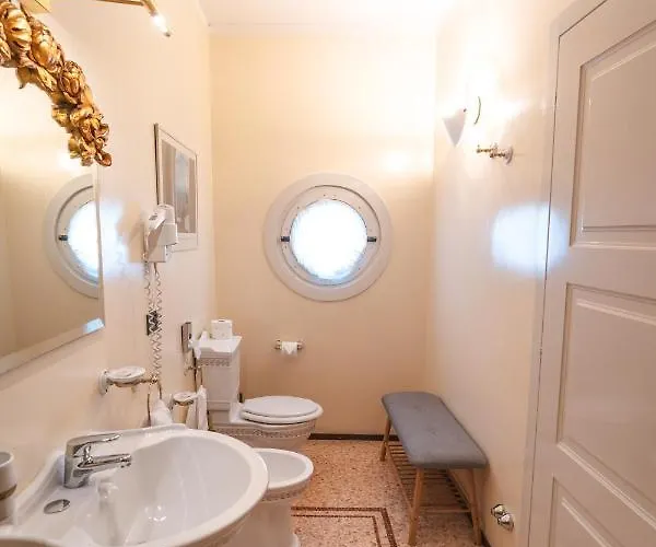 诺克蒂住宿加早餐旅馆 拉文纳