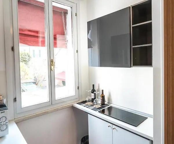 诺克蒂住宿加早餐旅馆 4* 拉文纳