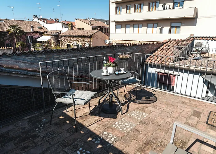 Oda ve Kahvaltı Noctis 4*