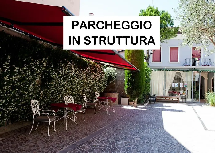 Noctis فندق مبيت وإفطار 4*