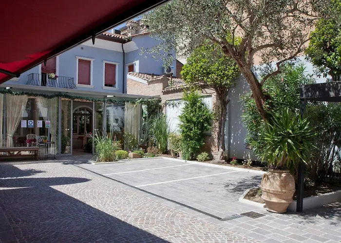 Noctis 4* رافيننا